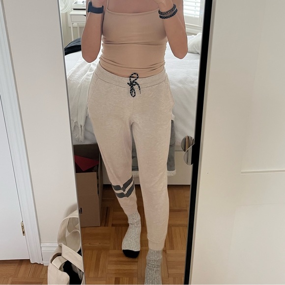 Garage Beige Joggers - Picture 3 of 3